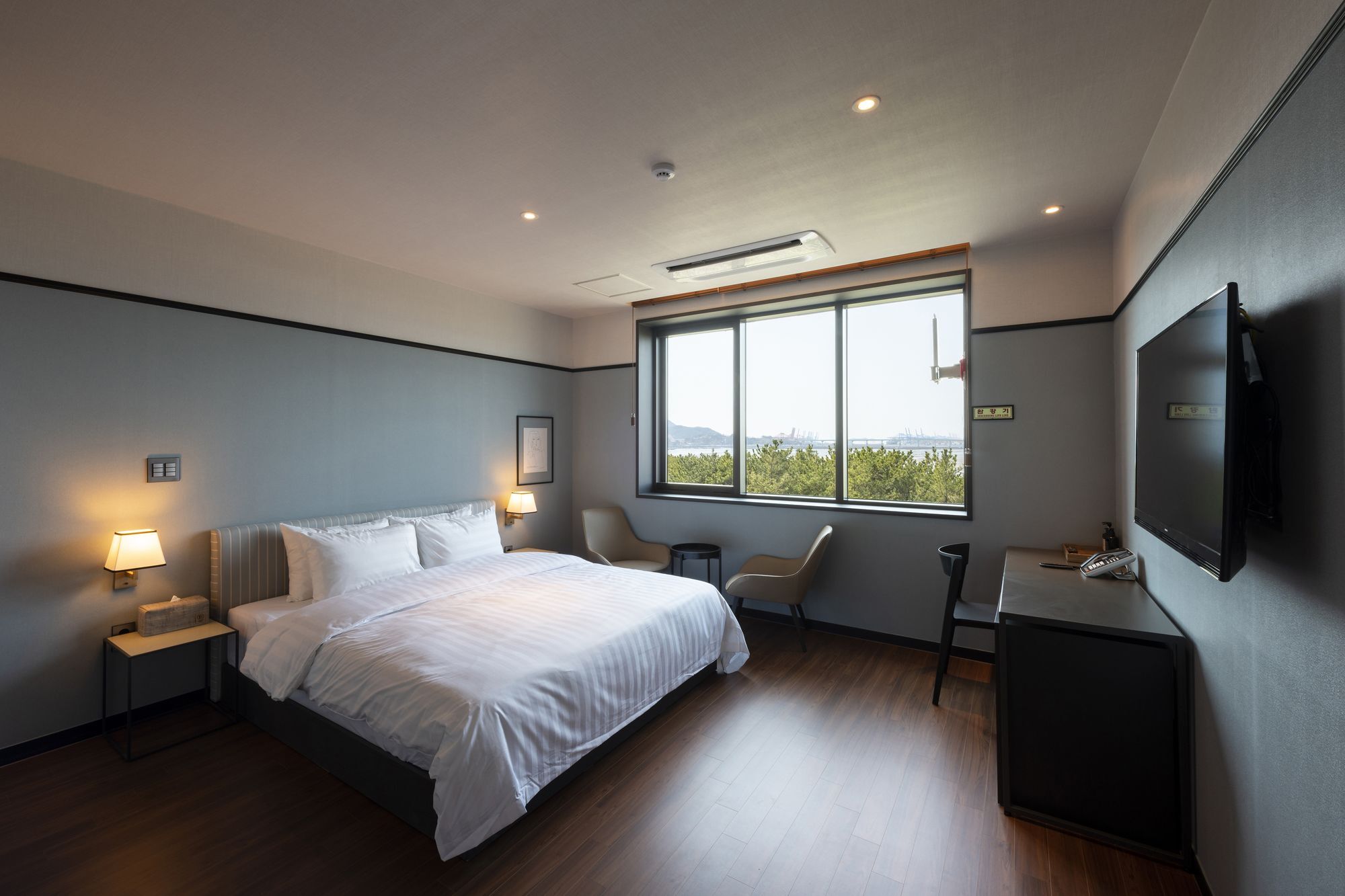 Brown-Dot Hotel Shinho Пусан Экстерьер фото