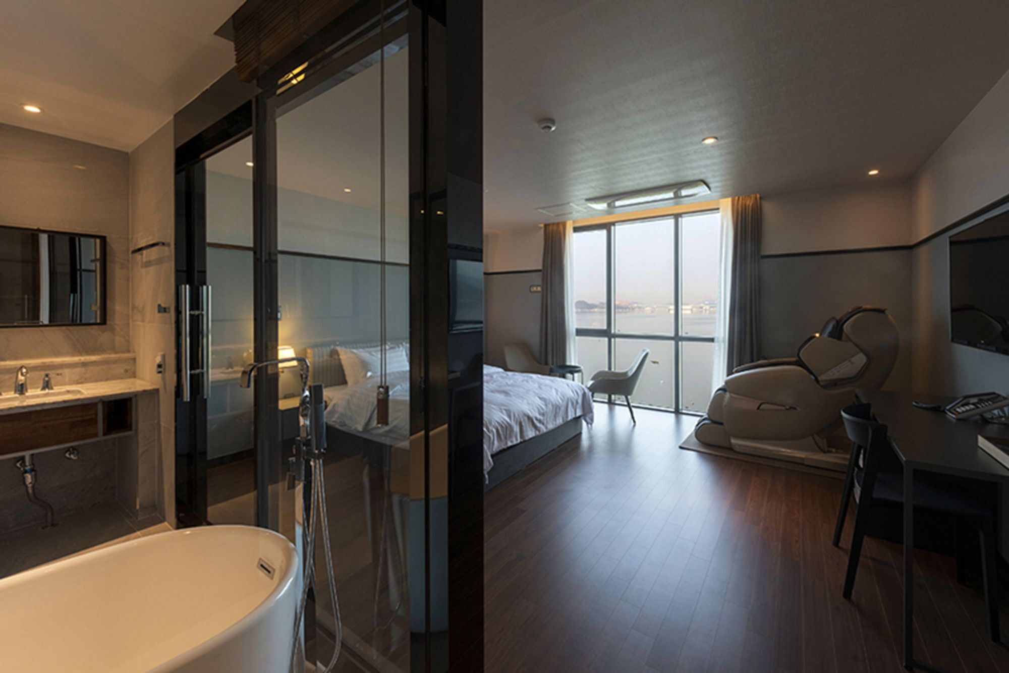 Brown-Dot Hotel Shinho Пусан Экстерьер фото
